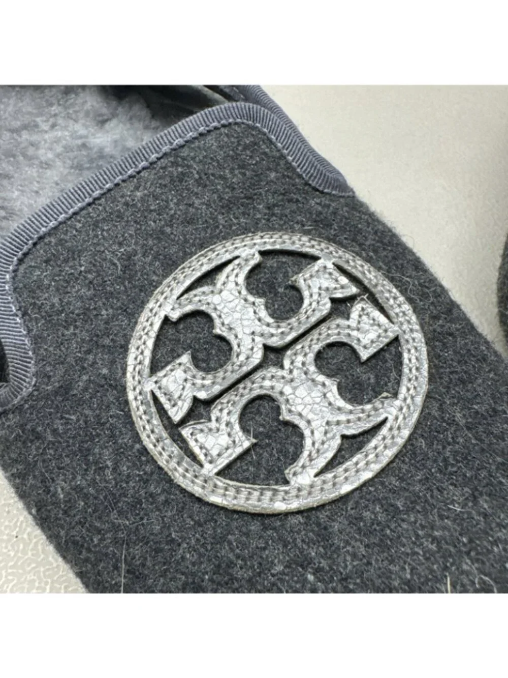 Tory Burch Billy Charcoal Gray Wool Logo Lamb Fur Slipper Flats Women 9M US
